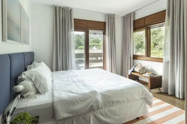 Oda, Havuz Manzaralı