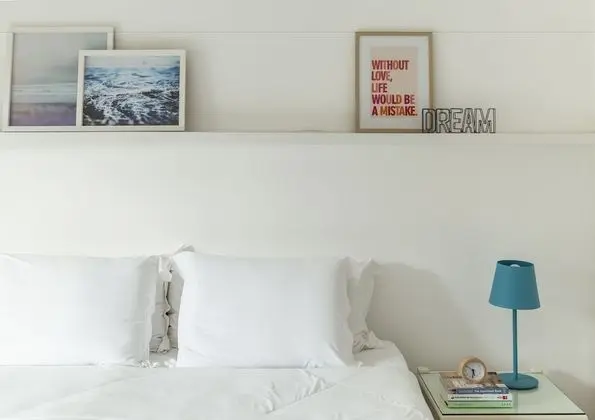 Oda, Havuz Manzaralı