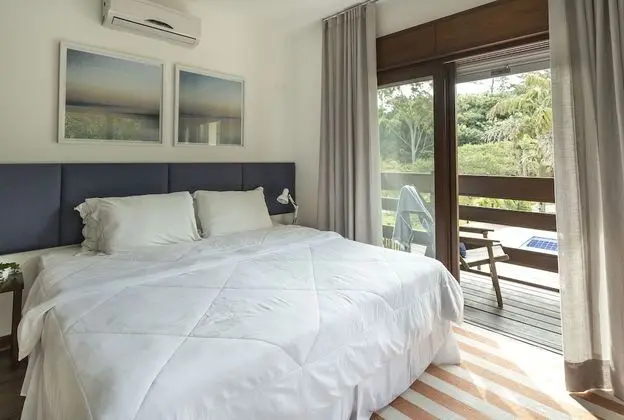 Oda, Havuz Manzaralı