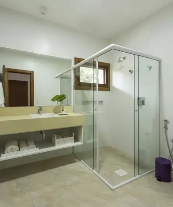 Oda, Havuz Manzaralı