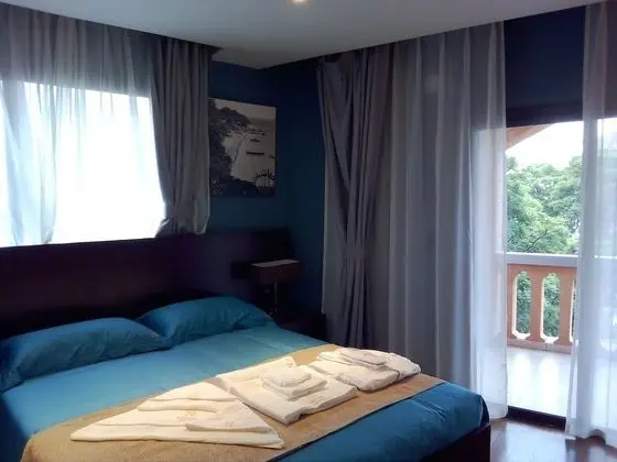 Comfort Tek Büyük veya İki Ayrı Yataklı Oda