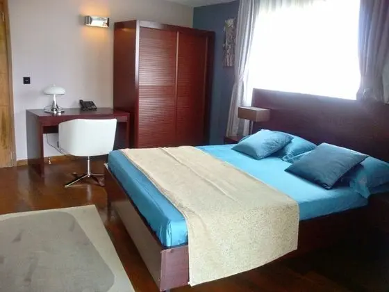 Comfort Tek Büyük veya İki Ayrı Yataklı Oda