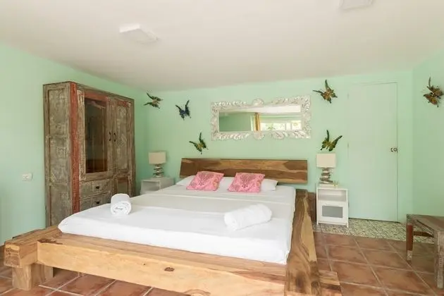 Basic Villa, 6 Yatak Odası, Kişiye Özel Havuzlu