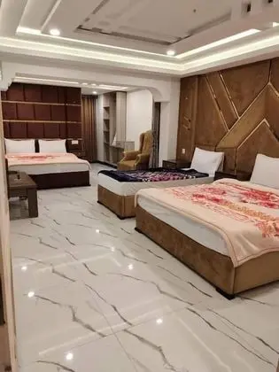 Deluxe Tek Büyük Yataklı Oda