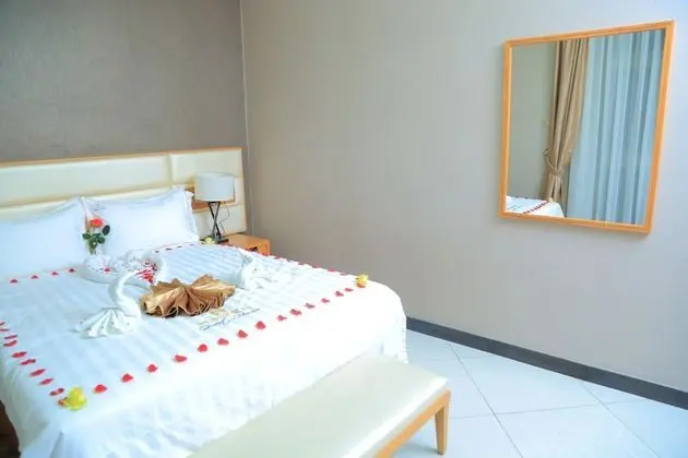 Deluxe Tek Kişilik Oda, 1 Büyük (Queen) Boy Yatak, Balkon, Şehir Manzaralı