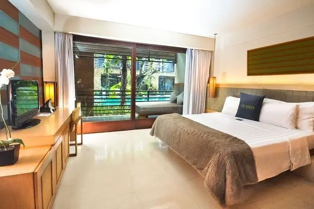 Süit, 2 Yatak Odası, Balkon, Havuz Manzaralı