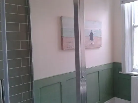 Tek Büyük Yataklı Oda, Ortak Banyo
