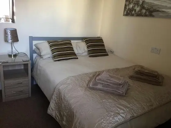 Economy Tek Büyük Yataklı Oda, Özel Banyo (Room 2)