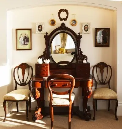 1 Victoria & Albert room