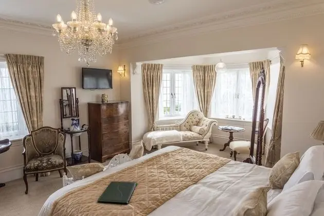 1 Victoria & Albert room