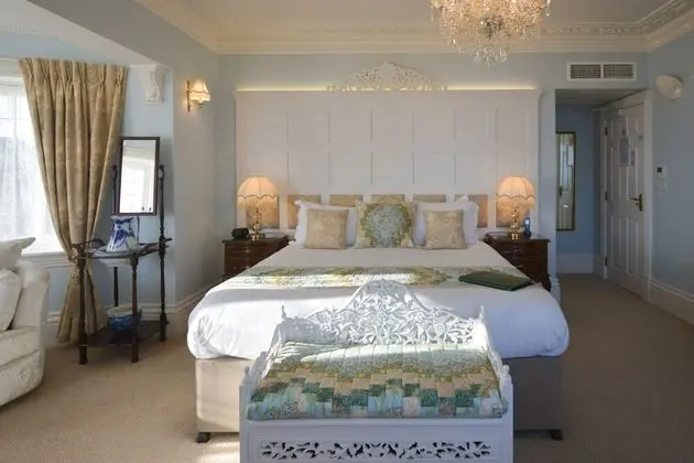 1 Victoria & Albert room