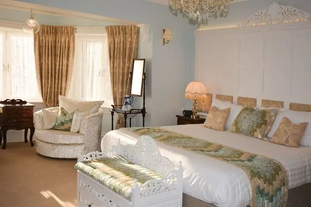 1 Victoria & Albert room