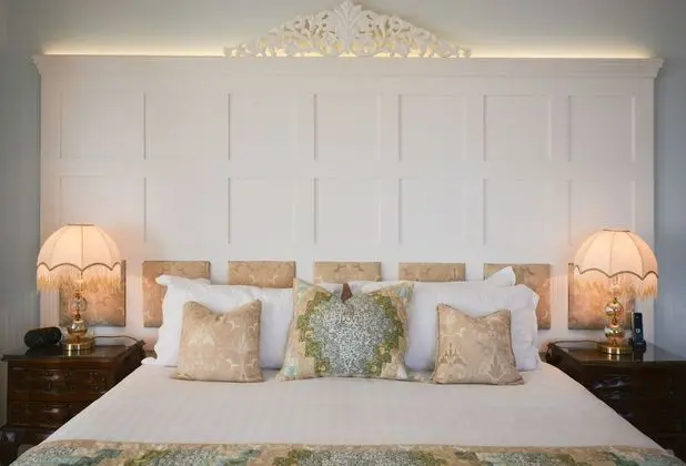 1 Victoria & Albert room