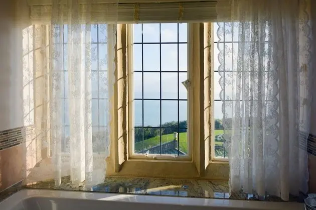 1 Victoria & Albert room