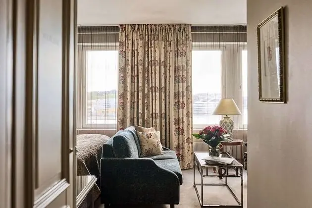 Grand Deluxe Harbour View