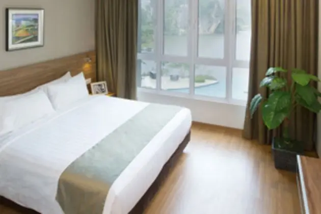 Suit Deluxe Lake View