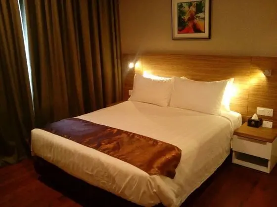 Suit Executive Three Bedrooms