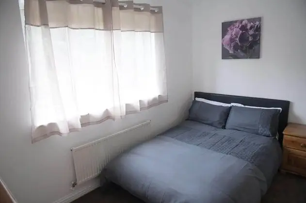 Economy Tek Büyük Yataklı Oda, Ortak Banyo