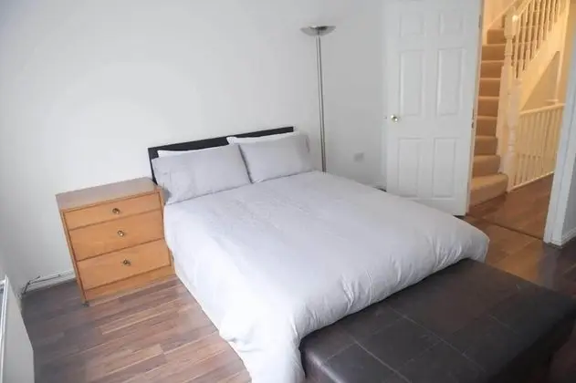 Standard Tek Büyük Yataklı Oda, Ortak Banyo