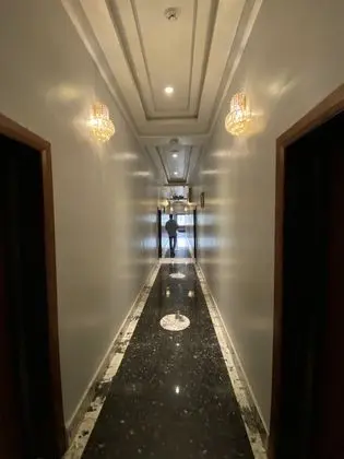 Luxury Oda