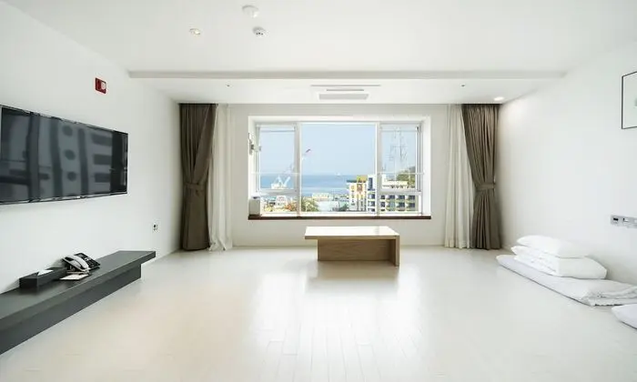 Premium Half Ocean Ondol [Free Warm Pool, Risabu Cruise Weekday KRW9900, Cable Car KRW11800]
