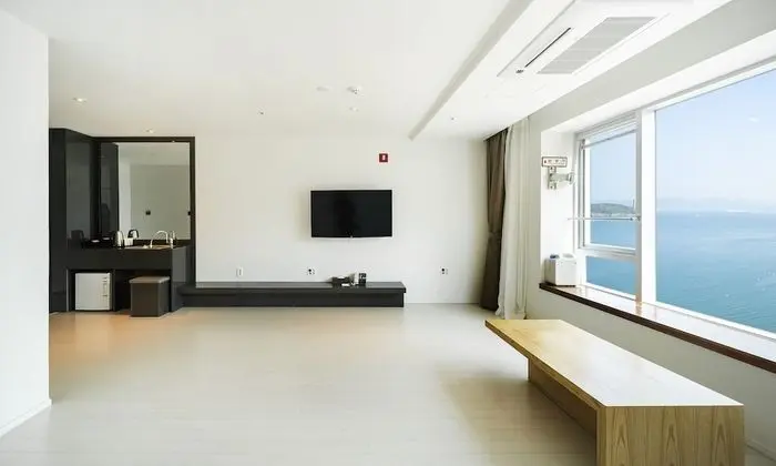 Premium Half Ocean Ondol [Free Warm Pool, Risabu Cruise Weekday KRW9900, Cable Car KRW11800]