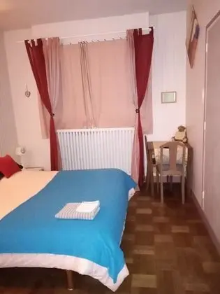 Classic Üç Kişilik Oda, Ortak Banyo