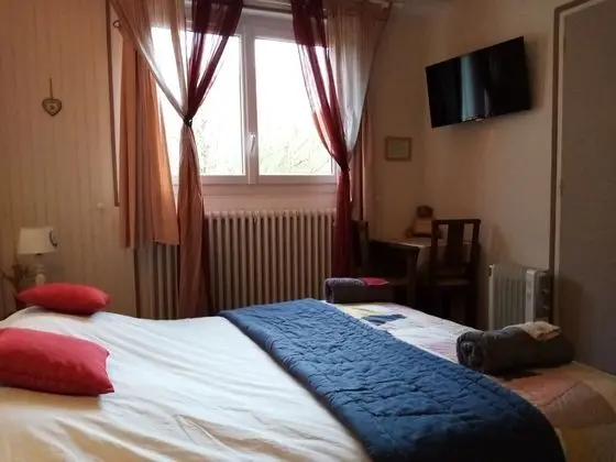 Üç Kişilik Oda, Ortak Banyo