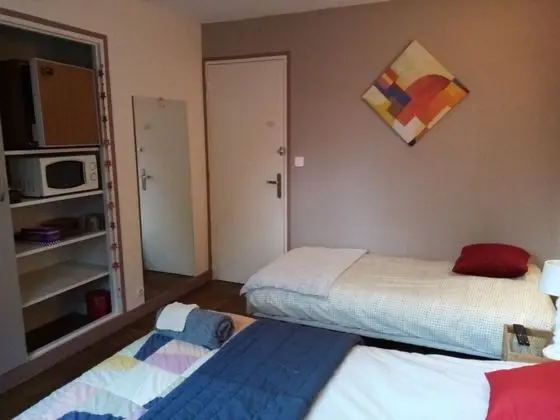 Üç Kişilik Oda, Ortak Banyo