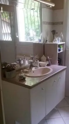 Üç Kişilik Oda, Ortak Banyo