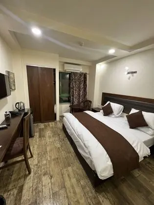 Deluxe Tek Büyük veya İki Ayrı Yataklı Oda