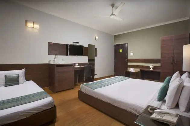 Luxury Oda, Birden Çok Yatak, Balkon