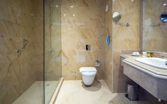 Standard Üç Kişilik Oda
