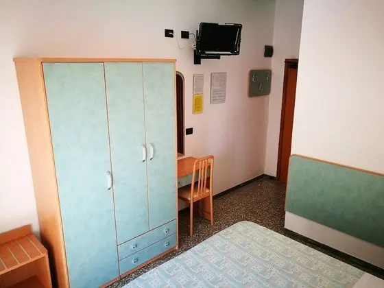 Tek Büyük veya İki Ayrı Yataklı Oda, Balkon, Deniz Manzaralı