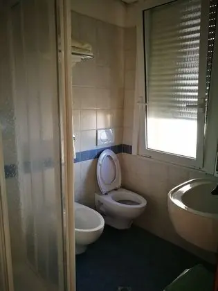 Tek Büyük veya İki Ayrı Yataklı Oda, Balkon, Deniz Manzaralı