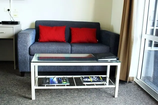 Standard Stüdyo, Sigara İçilmez, Küçük Mutfak