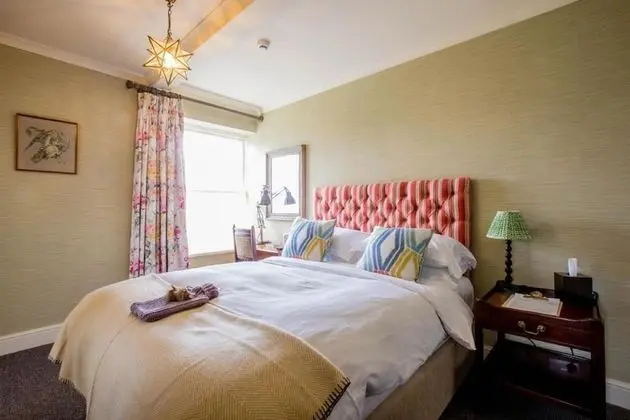 Premium Tek Büyük Yataklı Oda