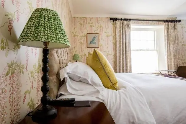 Premium Tek Büyük Yataklı Oda