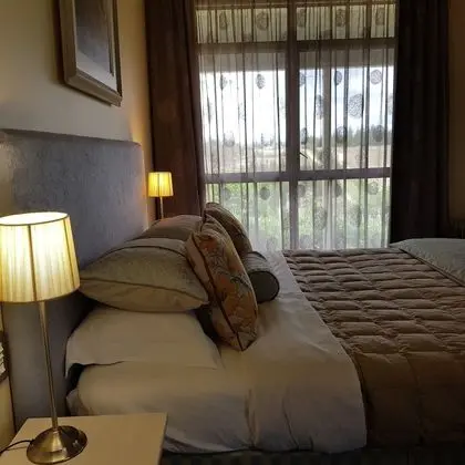 Deluxe Tek Büyük Yataklı Oda, Üzüm Asması Manzaralı