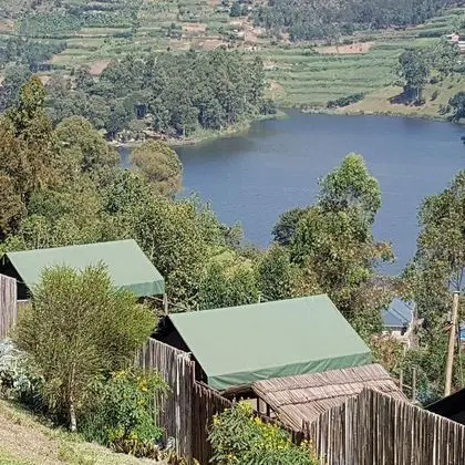 Çadır, Göl Manzaralı