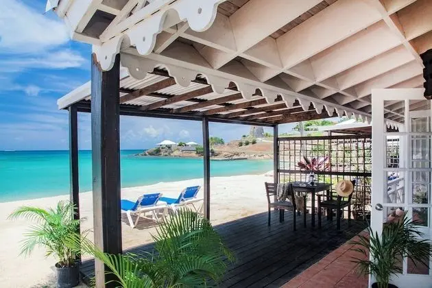 Beachfront Bungalow (2 Single Beds)