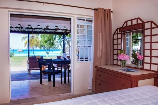 Garden View Bungalow(1 King Bed)