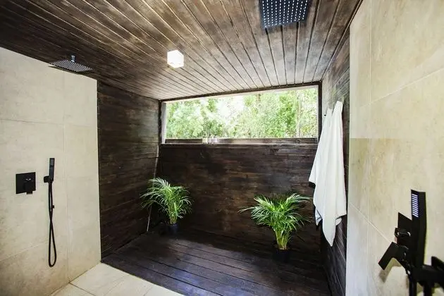 Superior Seaview Room (2 Double Beds)
