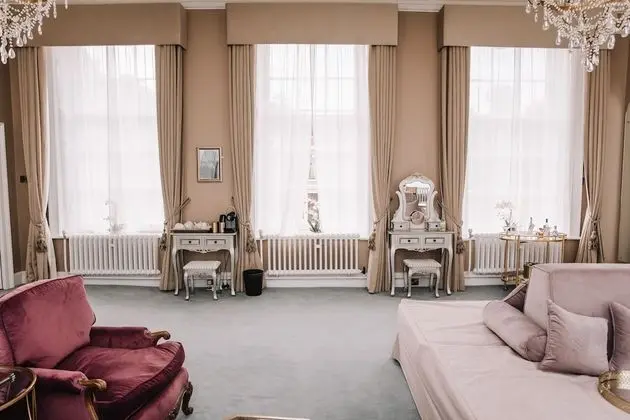 Empress Suite