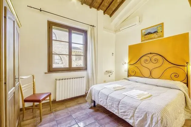 Family Apart Daire, Birden Çok Yatak, Bahçeli (Hawthorn apt with shared pool family)