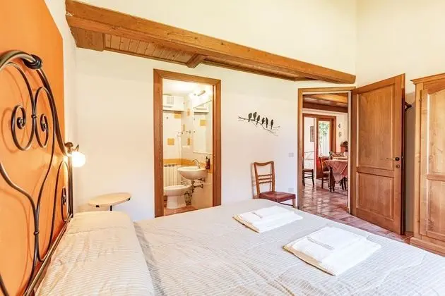 Family Apart Daire, Birden Çok Yatak, Bahçeli (Hawthorn apt with shared pool family)