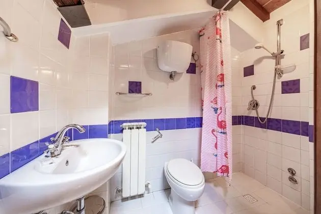 Family Apart Daire, Birden Çok Yatak, Bahçeli (Hawthorn apt with shared pool family)