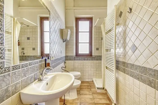 Family Apart Daire, Birden Çok Yatak, Bahçeli (Hawthorn apt with shared pool family)