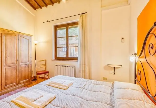 Family Apart Daire, Birden Çok Yatak, Bahçeli (Hawthorn apt with shared pool family)