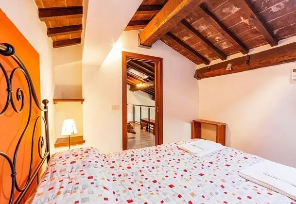 Family Apart Daire, Birden Çok Yatak, Bahçeli (Hawthorn apt with shared pool family)